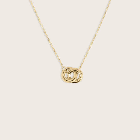 14k Yellow Gold Linked Circle Pendant Necklace